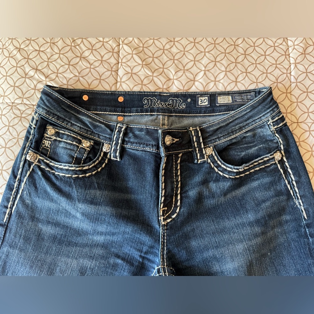 Miss Me Dark Blue Capri Jeans
